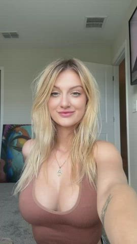 Put your face in my natural tits 💖
