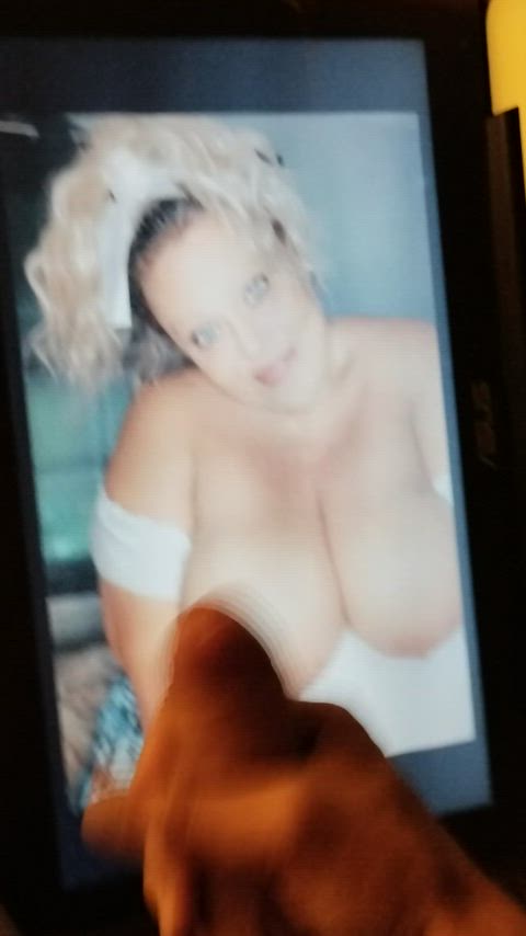 A nice load for a nice big titted MILF