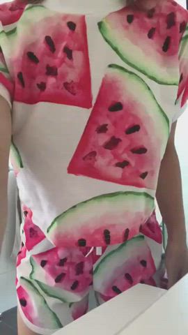 Watermellon or Milk ?