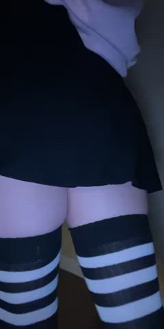 Easy access to this hungry ass 🤤