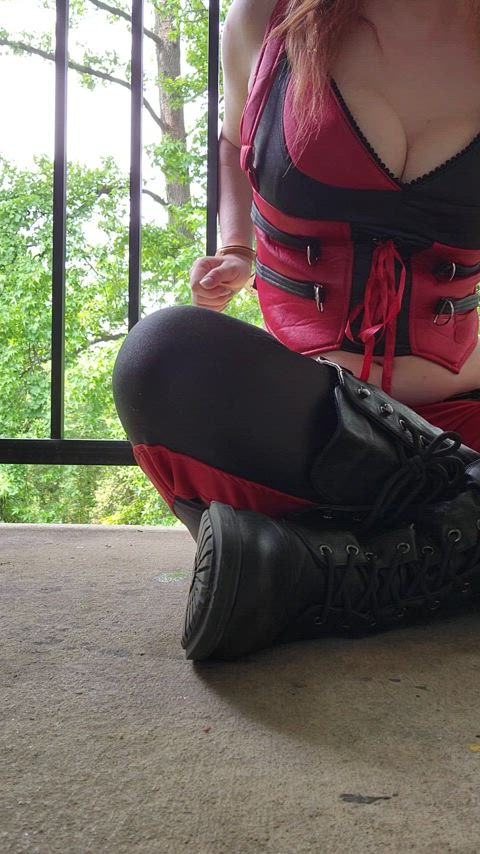 Be careful! Harley Quinn can be slippery 😈🥰