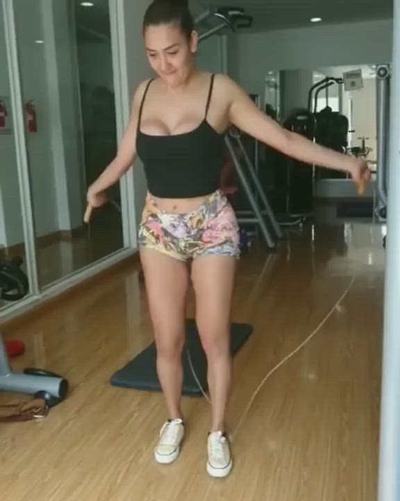 boob slip