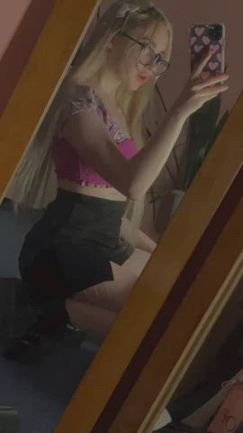 20 years old babe glasses selfie gif