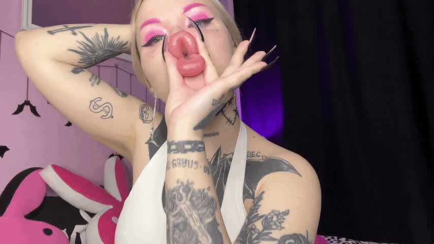 ahegao bimbo bimbofication blonde fake lips onlyfans slut gif