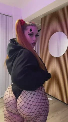 How hard would you fuck me?