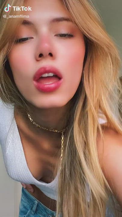 Belly Button TikTok Tiny Waist gif