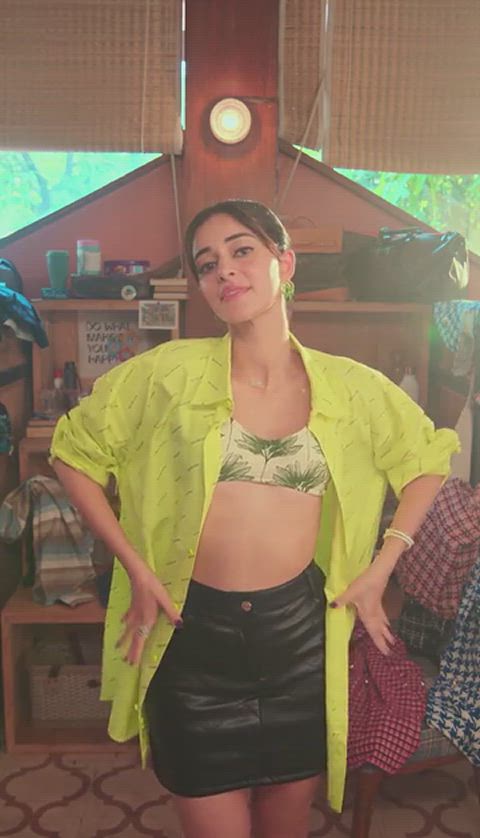 bollywood celebrity desi hindi indian celebs indian-babes gif