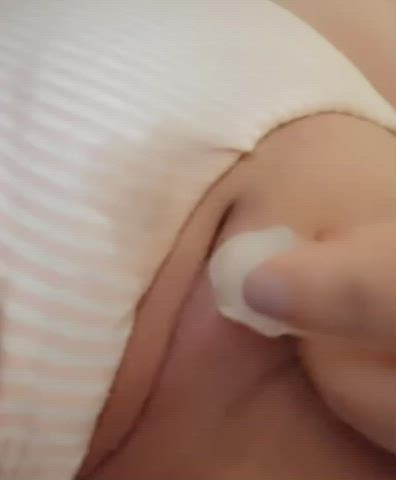 Ice on my tight slit