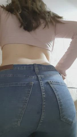 someone said i had a big and fat ass and im here to show them they were not wrong