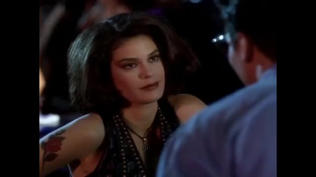Teri Hatcher - Lois & Clark S2E02 ("Wall of Sound") (AUDIO - click
