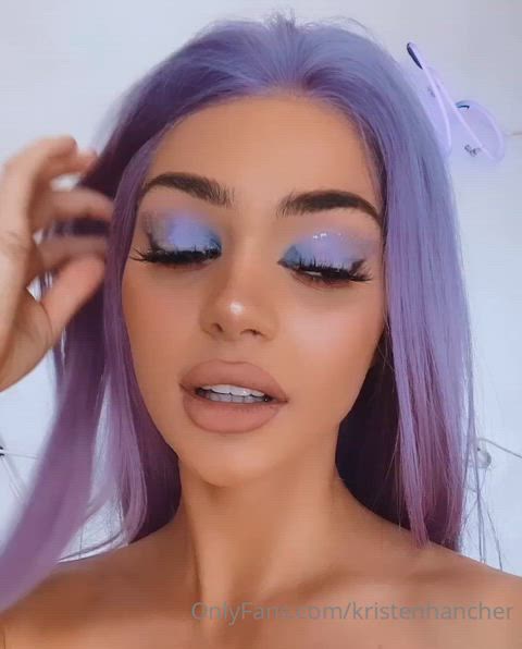 beautiful big eyes eye contact eye shadow lipstick makeup onlyfans sexy gif