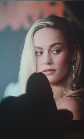 Brie Larson glazed in cum / tribute