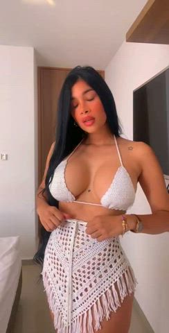 Can I be your Colombian fucktoy?? 🍑 (FREE)