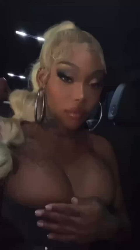 big tits boobs ebony huge tits pretty sex doll slut thot tit worship r/titsworship