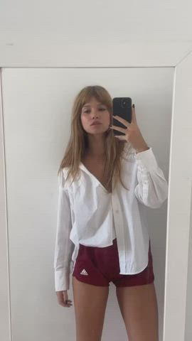babe brazilian non-nude gif