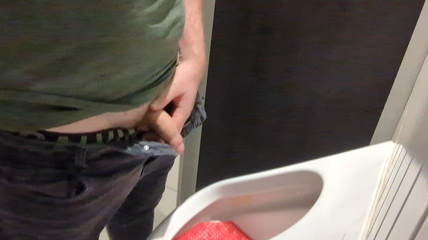 Public urinal fun by thestained69