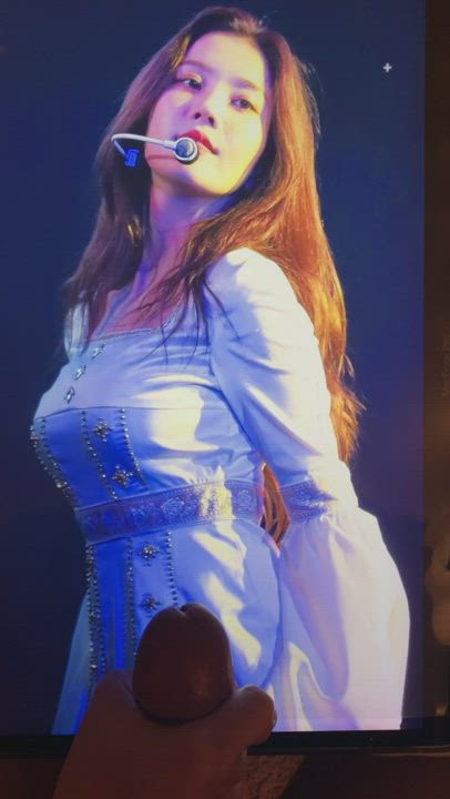Birthday girl Eunbi