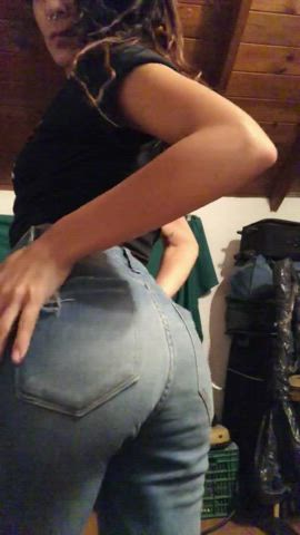 Ready for your sissy training? Say me if you dare lil bitch!