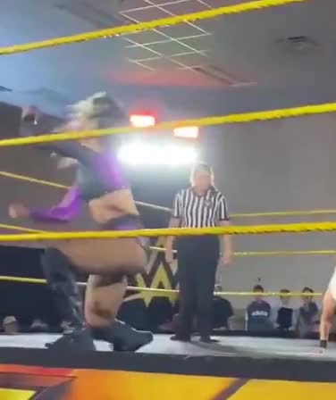 Taynara1