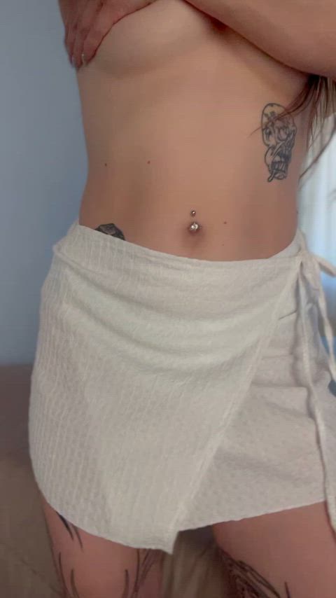 amateur cute panties teasing upskirt amateur-girls hot-girls-with-tattoos pale-girls