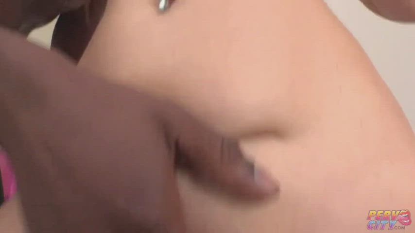 Syren De Mer and Isiah Maxwell Kiss