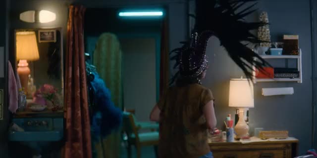 Alison Brie - Glow