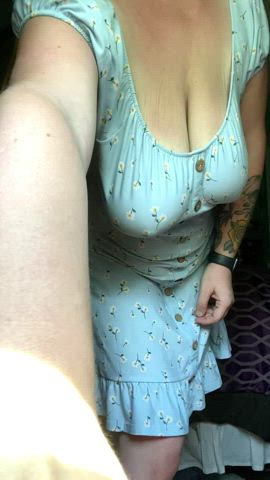 Glasses Long Hair Milf Mom Natural Boobs Titty Drop
