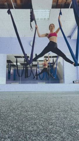 sport yoga yoga pants girls-in-yoga-pants gif