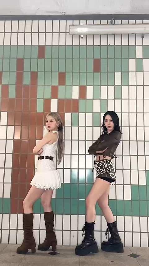 ass blonde brunette dance hips tease kpop gif