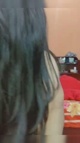 Cute teen flashing her naked body