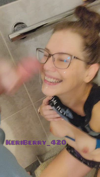 I love his cum (full vid available on OF)