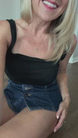 Here are my naughty milfy parts…want to play?