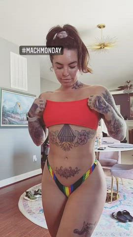 Big Ass Big Tits Christy Mack Jiggling Pawg gif