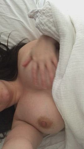 I just can’t get myself out of bed today.. what should I do‽