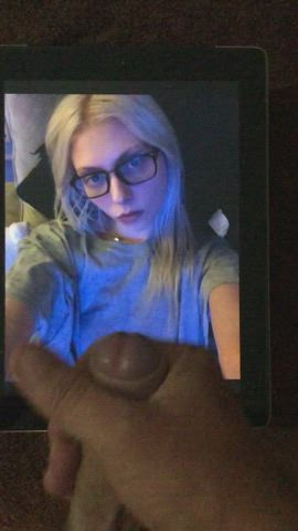 Taylor Momsen