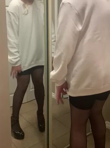Felt cute, wanna fuck?