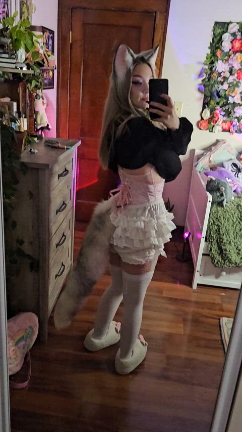 what do you think of kitty cat's new tail? 