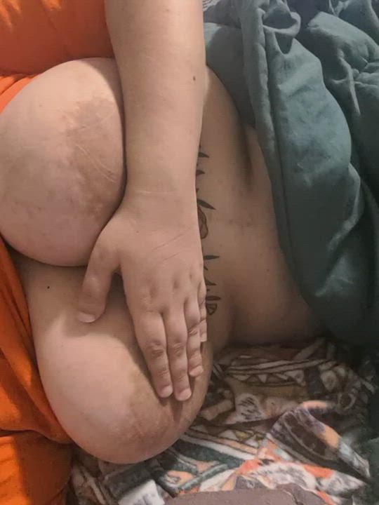 thinking about sucking on delicious nipples has got me all hot and bothered 🤤🤤