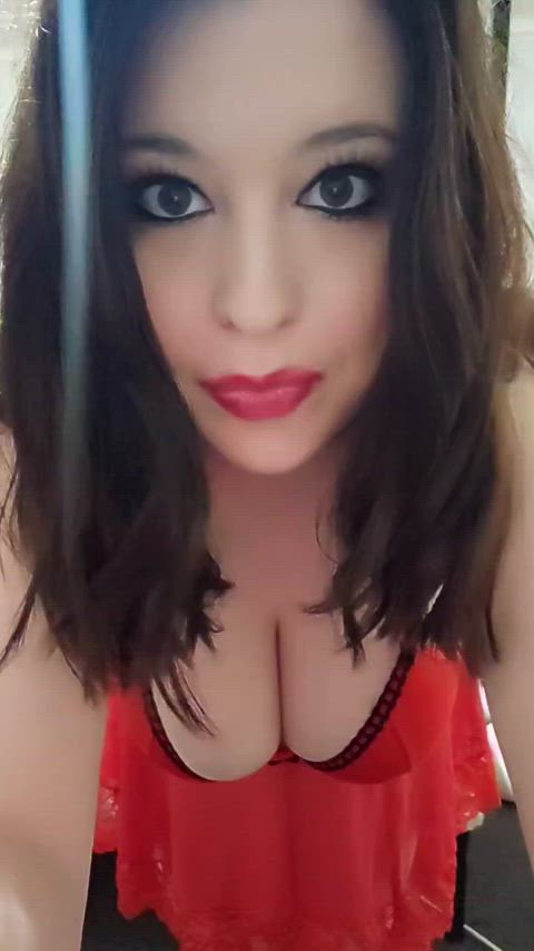 amateur big tits huge tits onlyfans striptease tease tits gif