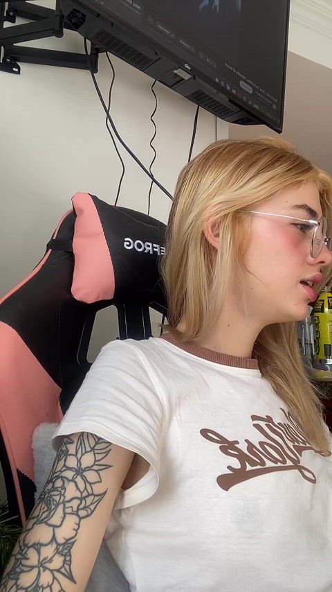 braless colombian cute glasses tattoo tiktok tik-tok gif