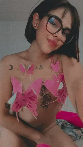 animation cute latina public gif