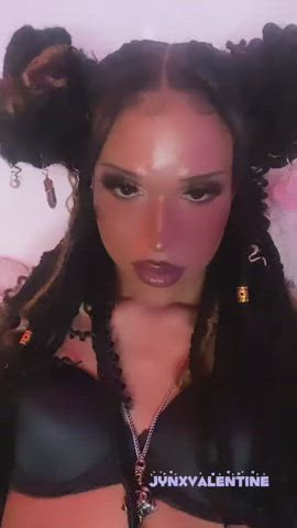 Jynx revealing her cock!