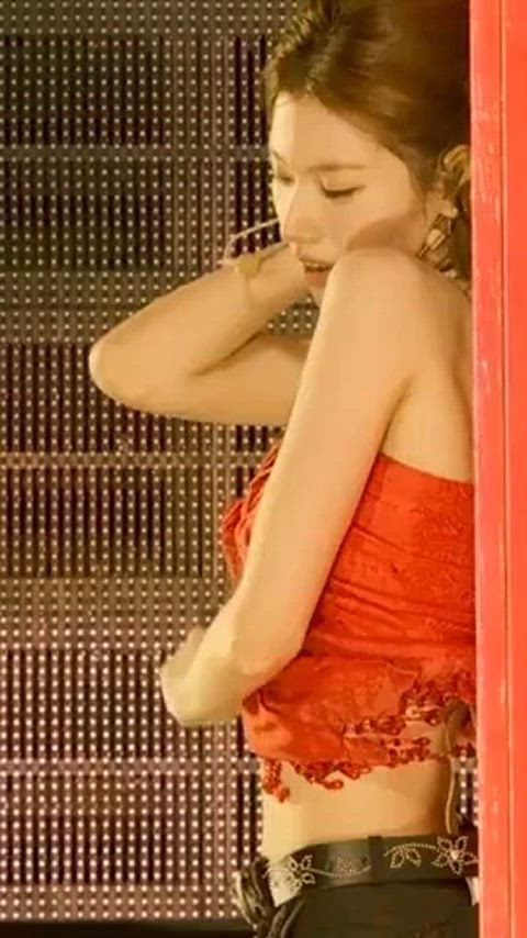 armpits asian dancing japanese kpop gif