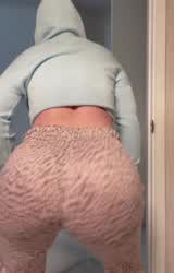 Jiggling Leggings Pawg Twerking gif