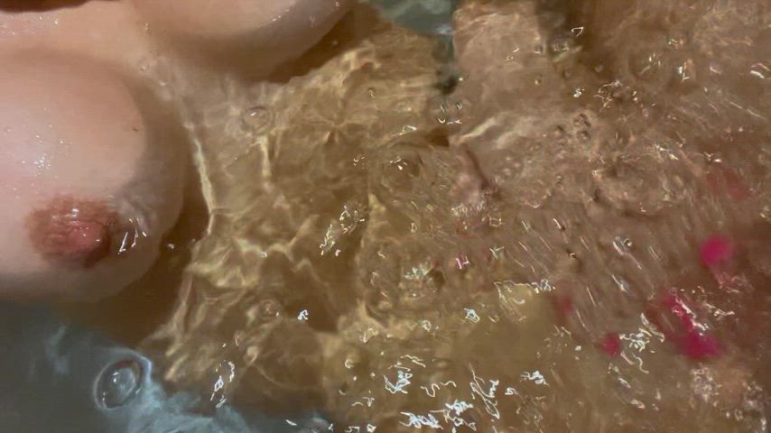 Wet yummy pussy so clean and fresh