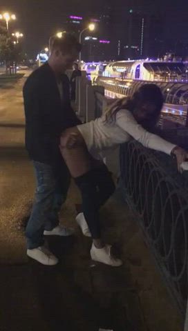 They Have Sex In The Street While People Pass By And See Them!