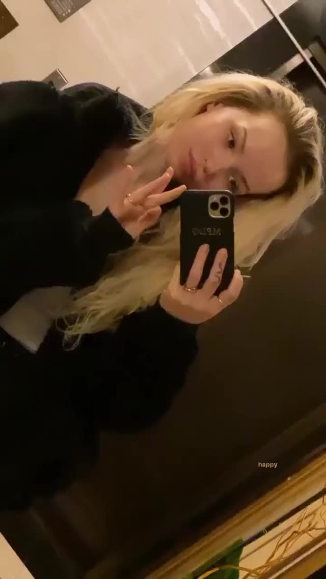 dovecameron~1579321440~2223831901416648546 145312309 Dove Cameron