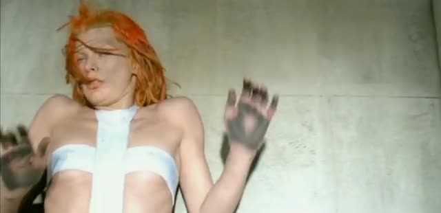 Milla Jovovich - The Fifth Element (1997)