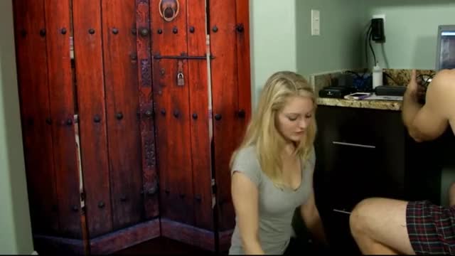 moms helping hand  Alli Rae