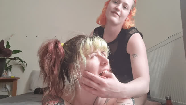 Alt Fingering Hypnosis Lesbian Submissive gif